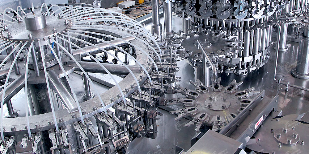 四合一果粒果汁灌装机-6 四合一果粒果汁灌装机-6